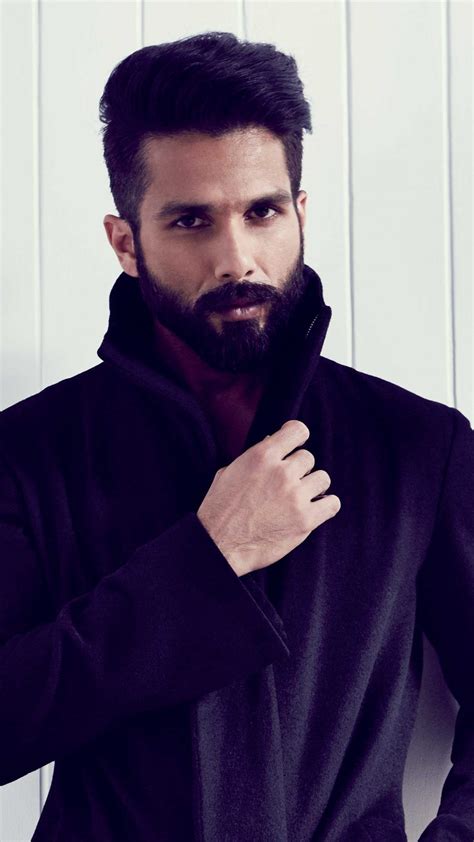 Shahid Kapoor 950x1689 Wallpaper Teahub Io