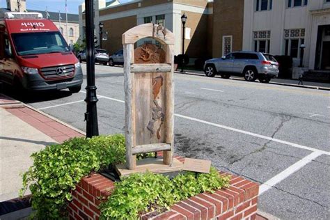 New sculptures on display in downtown Lenoir | News | newstopicnews.com