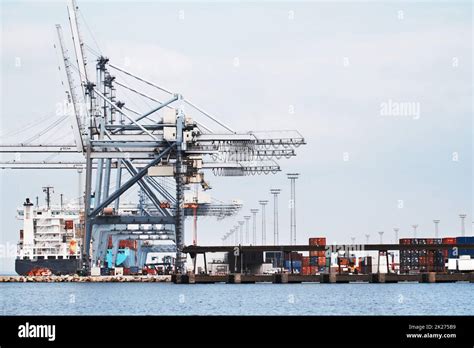 Gru A Cavalletto Per Container Immagini E Fotografie Stock Ad Alta