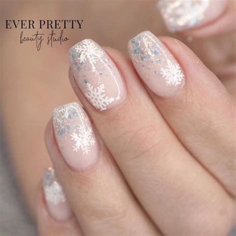 Gorgeous Pink Snowflake Nails Design For Christmas With Glitters