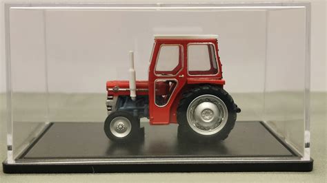 Oxford Agriculture Oo Gauge Massey Ferguson 135 Red