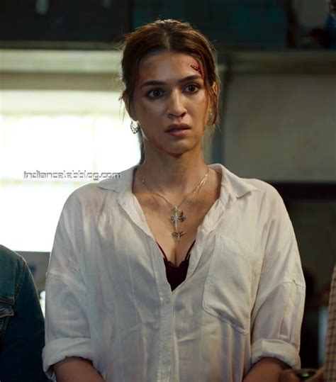Kriti Sanon Bachchan Pandey 10 Hot Hd Caps Indiancelebblog