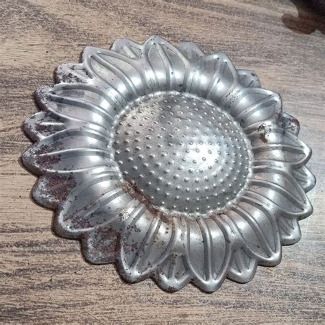 Silver Cast Iron Flowers Size Dimension 4inch At Rs 125 Kg In Patna