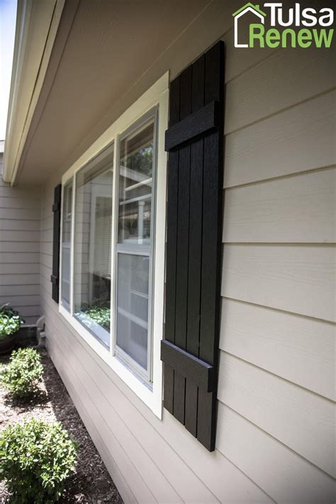 Blog about farmhouse: Black Farmhouse Window Shutters