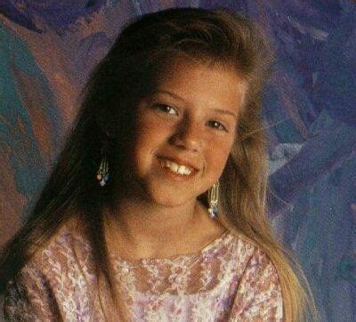 Jodie Sweetin. | 80's hairstyle, Stephanie tanner, Jodie sweetin