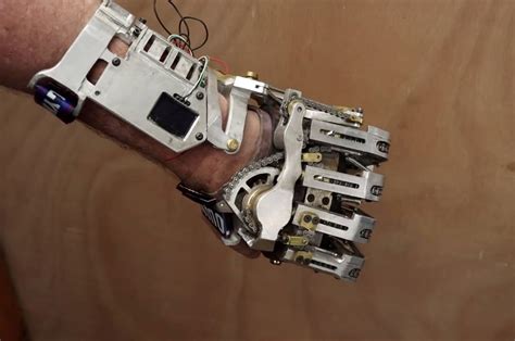 Engineer Designed And Built His Own Functioning Mechanical Prosthetic