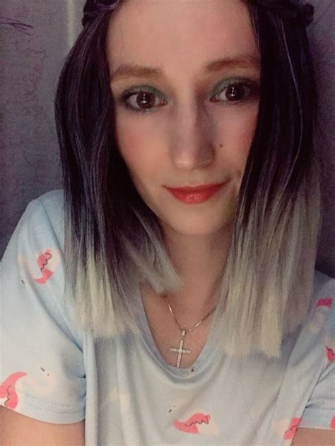 Gentle Foxi Cam Model Free Live Sex Show Chat Stripchat