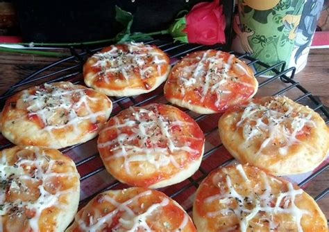 Resep Pizza Mini Oleh Vita Ningrum Cookpad