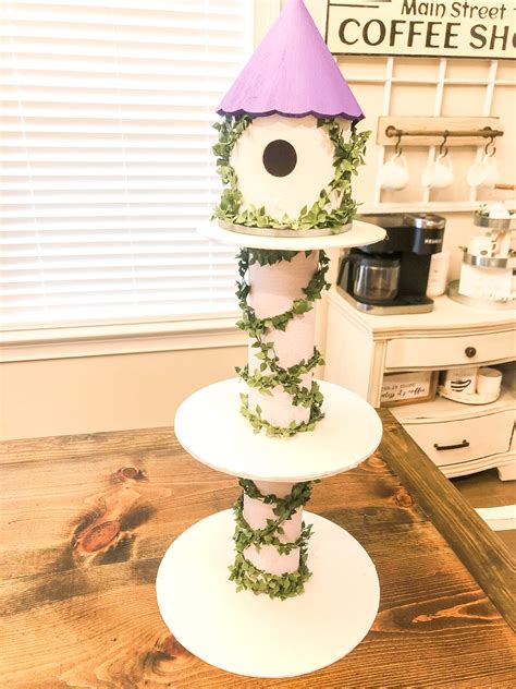 DIY Rapunzel Cupcake Tower - Poppy + Grace