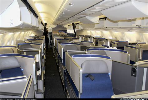 United Airlines 767 First Class