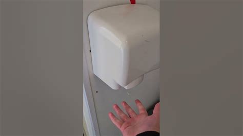 Anda Newlec Hand Dryer At Cirencester Services Youtube