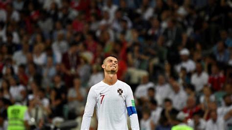 Cristiano Ronaldo Diharapkan Tak Mundur Dari Sepak Bola Internasional