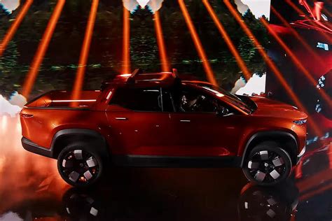 2025 Fisker Alaska Electric Ute Debuts Au