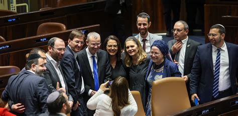 במו ידיו הוביל יריב לוין אדריכל הרפורמה למהפכה החוקתית השנייה גלובס