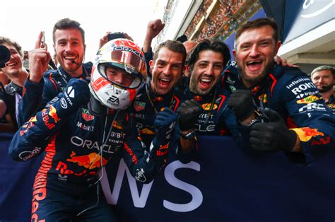 Max Verstappen Wint Spaanse Grand Prix Met Overmacht Een Sterk