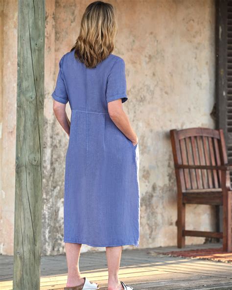 Lavendel Blau Leinenkleid Mit Knopfleiste Woolovers De