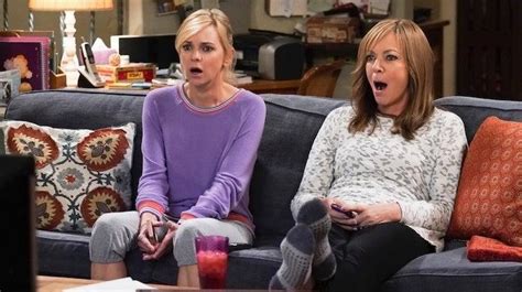 Anna Faris Sitcom Mom Renewed For Seasons 7 And 8