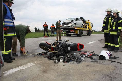 Verkehrsunfall Motorradfahrer Bei Unfall Nahe Pfronten Schwer Verletzt