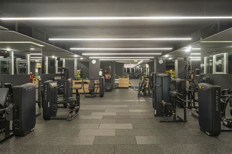 Галерия Премиум Фитнес Флайс Надежда - Фитнес клуб Флайс