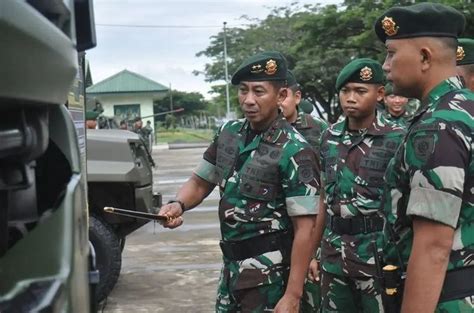 Pangdivif Kostrad Mayjen Tni Novi Helmy Prasetya S I P M I P