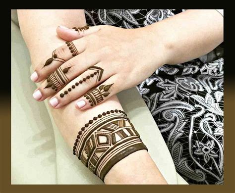 Top more than 87 mehndi design back finger - seven.edu.vn