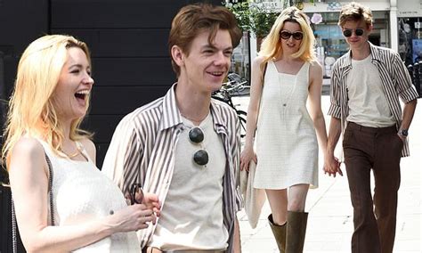 Love Actuallys Thomas Brodie Sangster 31 Puts On A Giddy Display With Girlfriend Gzi Wisdom