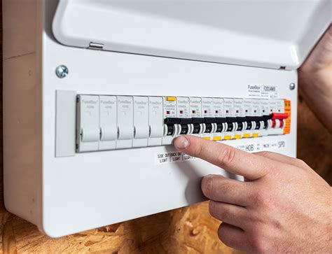 24/7 Emergency Electrician in Glasgow | Reliable Services