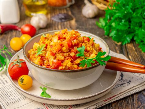 Тушеная чечевица с овощами — рецепт с фото пошагово