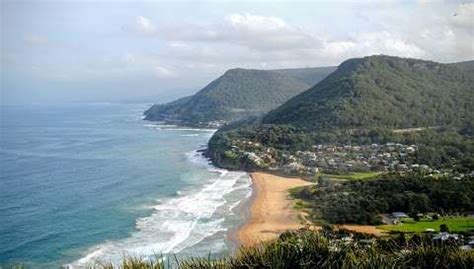 Stanwell Tops Lookout - Longview Crescent, Stanwell Tops | Reviews ...