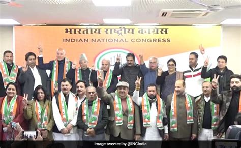 17 Jammu And Kashmir Leaders Return To Congress