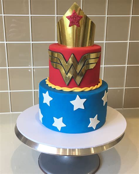 Wonder Woman Cake Wonder Woman Cake Cake Birthday Cake