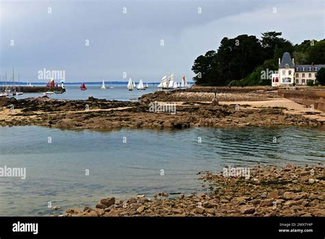 Fetes Maritimes De Douarnenez Ile Tristan Finistere Bretagne France