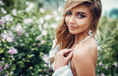 Wallpaper Women Outdoors Model Blonde Depth Of Field Flowers