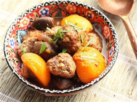 Boulettes D Agneau Aux Abricots Frais Pour P Ques Recette Par Un Peu Gay Dans Les Coings