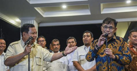 Budiman Sudjatmiko Resmi Dipecat Pdip