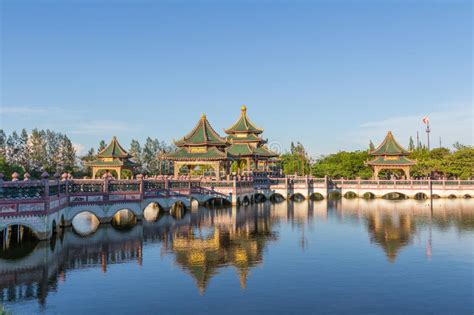 Sala De Ramayana En Parque De La Ciudad Antigua Muang Boran Provincia