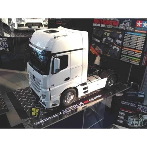 Tamiya Camion Mercedes Actros 1851 Gigaspace Kit 56335