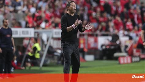 O Onze Do Benfica Para O Jogo O Estoril Duas Novidades E Ramos Nem