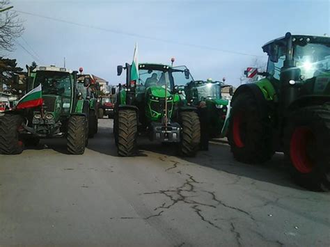 Земеделци в област Добрич блокираха главния път Добрич – Силистра