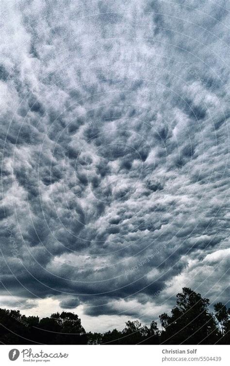 Dramatische Wolken Am Himmel Ein Lizenzfreies Stock Foto Von Photocase