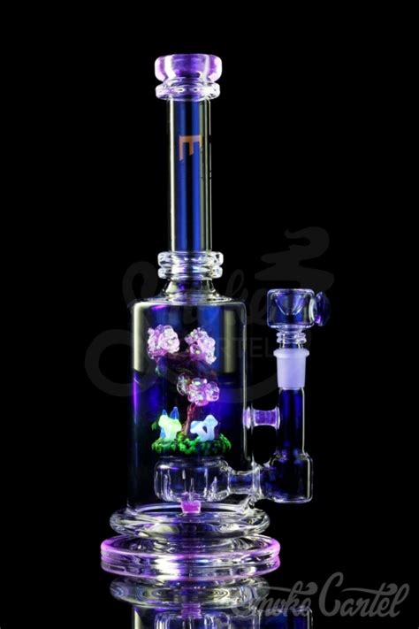 Check Out Our Cool Bongs & Vaporizers - Marijuana Blog