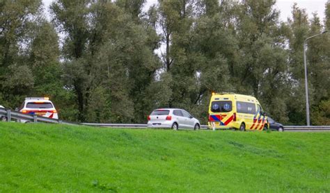 Gewonde Na Kop Staart Botsing Bij Thoolse Brug Al Het Nieuws Uit Tholen