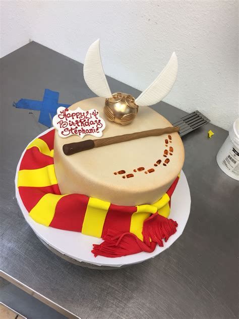 Harry Potter Snitch Cake