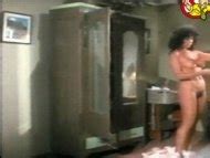 Naked Isela Vega In Una Gallina Muy Ponedora