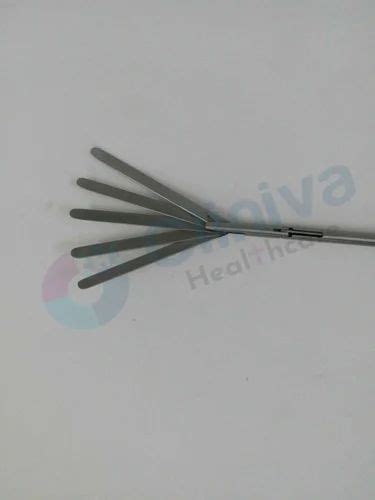 Reusable Laparoscopic Fan Retractor For Hospital Length Mm At Rs