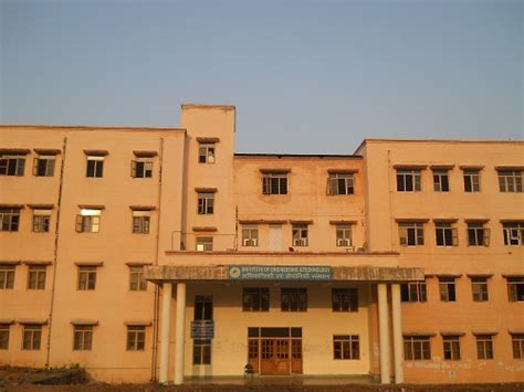 InFoWiPe: Bundelkhand University Photo Gallery 4