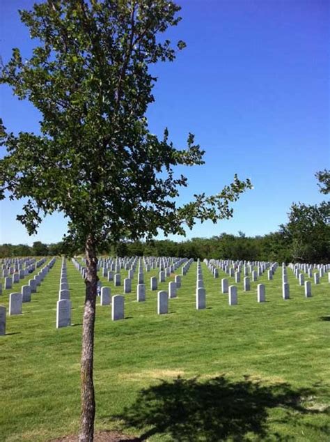 Dallas-Fort Worth National Cemetery - Dallas, Texas | National cemetery ...