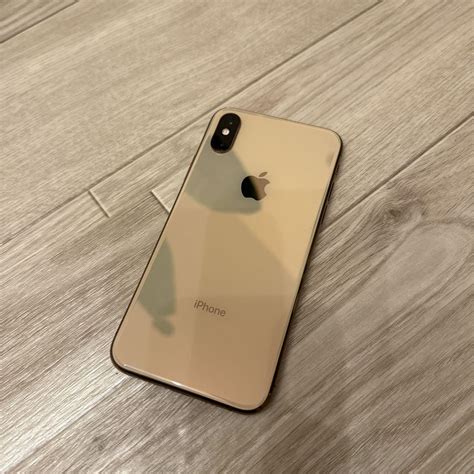 IPhone Xs Gold 64 GB Docomo