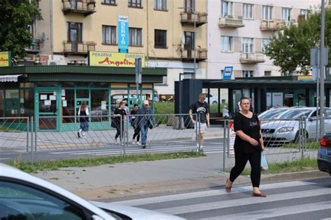 Bulwersujące progi zwalniające na ulicy Żytniej w Kielcach Mają