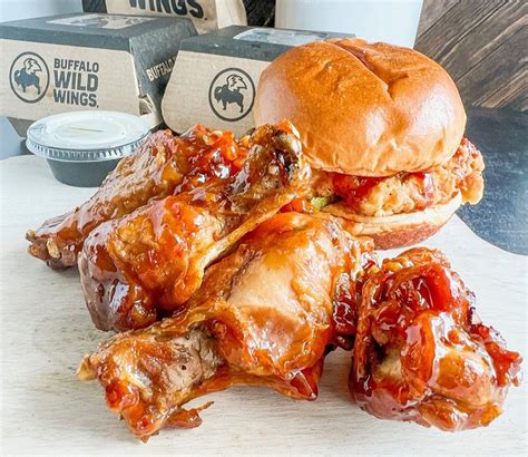 Buffalo Wild Wings | 2 New Sauces!